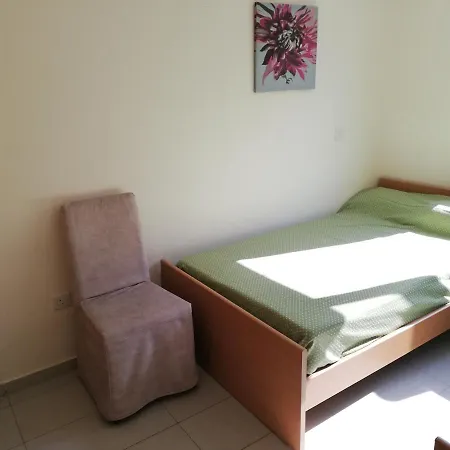 Polyxenia House *